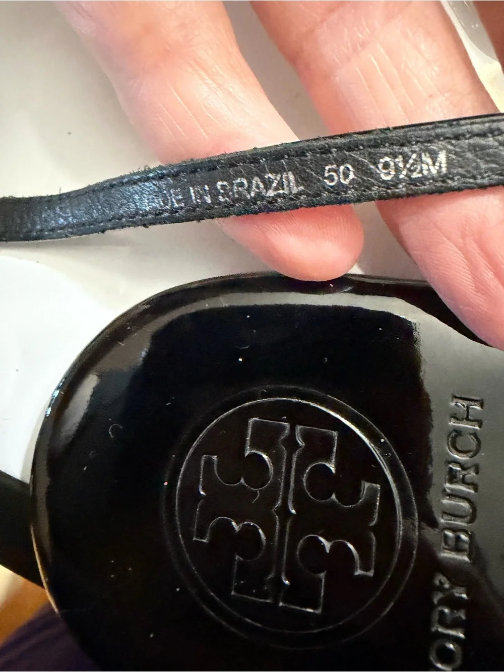 Tory Burch Black Patent Leather Gold Logo Strappy Thong Sandals Size 9.5